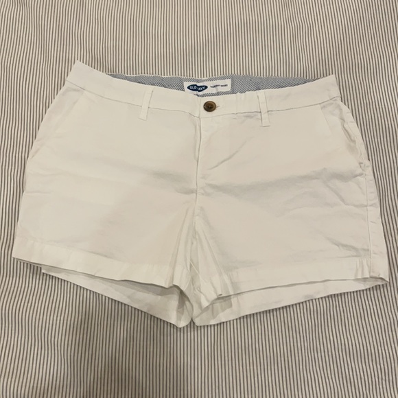 COPY - OLD NAVY: Everyday/ pixie/ white denim shorts x 4 - Picture 2 of 9